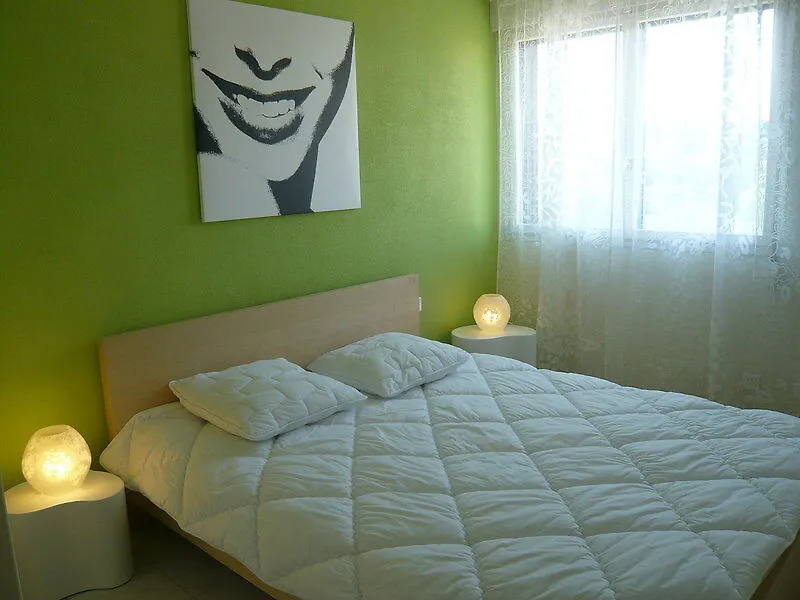 Love Studio 0*, Sainte-Maxime